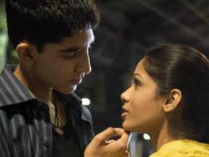 Movie review : Sulm Dog Millionaire Movie review : Sulm Dog Millionaire