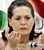 Sonia Gandhi hits back at Advani in Bidar Sonia Gandhi hits back at Advani in Bidar