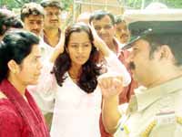 Priyanka love fraud case Anand gets bail Priyanka love fraud case Anand gets bail