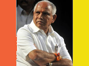 bsy-mantralayam-darshan-vows-back-in-power bsy-mantralayam-darshan-vows-back-in-power