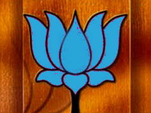 karnataka-bjp-battle-bs-yeddyurappa-vs-lk-advani