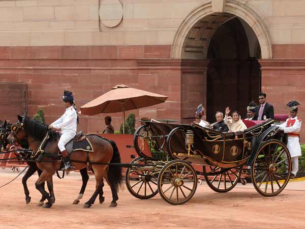 ಪ್ರತಿಭಾ ಪಾಟೀಲರಿಂದ ಅಧಿಕಾರ ಸ್ವೀಕರಿಸುವ ಮುನ್ನ