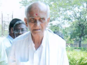 Cauvery Dispute Farmers to attack Vidhanasoudha Cauvery Dispute Farmers to attack Vidhanasoudha