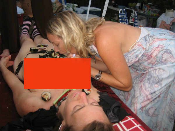 ಊಟ ಮಾಡುವವರು ಏನು ಮಾಡುತ್ತಾರೆ?