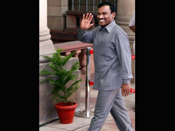 ರಾಜಾ ಕೊಟ್ಟ ಲೈಸನ್ಸ್ ರದ್ದು