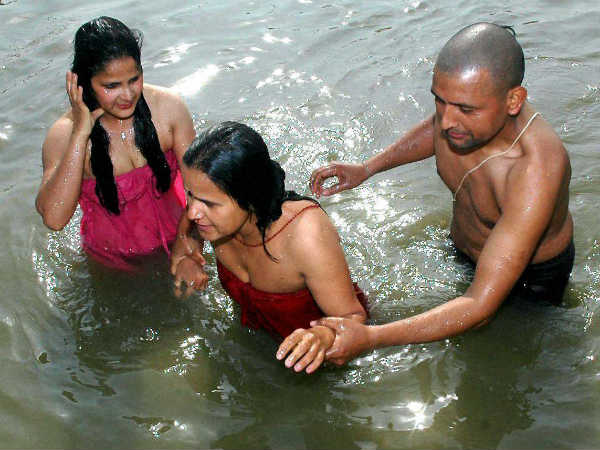 ಪವಿತ್ರ ಸ್ನಾನಕ್ಕೆ ತ್ರಿವೇಣಿ ಸಂಗಮ ಸಜ್ಜು