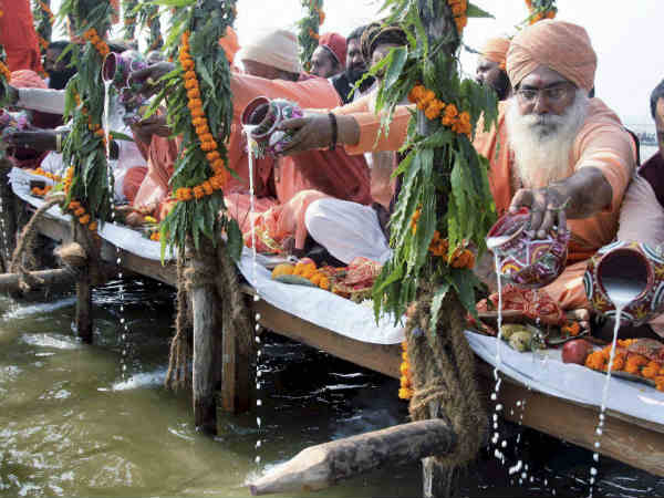 ನಾಗಾ ಸಾಧುಗಳಿಗೆ ಶಸ್ತ್ರಗಳೇ ಆಭರಣ