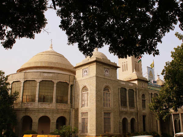 ಭಾರಿ ಭೂ ಹಗರಣದಲ್ಲಿ ಕಾಂಗ್ರೆಸ್ಸಿಗರು ಭಾರಿ ಭೂ ಹಗರಣದಲ್ಲಿ ಕಾಂಗ್ರೆಸ್ಸಿಗರು