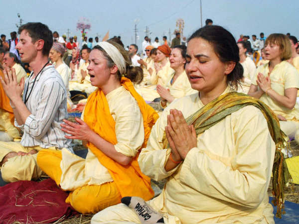 ಕುಂಭಮೇಳದಲ್ಲಿ ವಿದೇಶಿಯರು