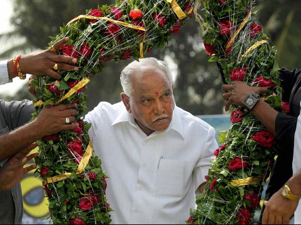 ಬಿಎಸ್ ವೈ vs ಡಿವಿಎಸ್ vs ಶೆಟ್ಟರ್