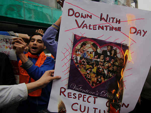 Valentines Day without Bal Thackeray Shivsena corporator Abhishek Ghosalkar to marry Valentines Day without Bal Thackeray Shivsena corporator Abhishek Ghosalkar to marry