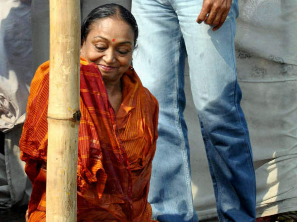 ಗಂಗೆಯಲಿ ಮುಳುಗೆದ್ದ ಲೋಕಸಭಾಧ್ಯಕ್ಷೆ