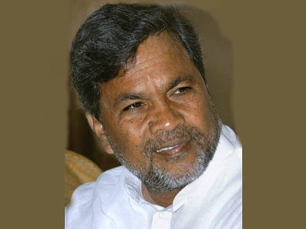 ಗೆದ್ದ ಎತ್ತಿನ ಬಾಲ ಹಿಡಿಯುವ ಶೂರರು