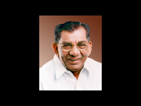 ಗೆದ್ದ ಎತ್ತಿನ ಬಾಲ ಹಿಡಿಯುವ ಶೂರರು