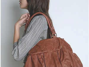 Mumbai Four youths gangrape girlfriend of Cool Cab driver for 8 hour Mumbai Four youths gangrape girlfriend of Cool Cab driver for 8 hour