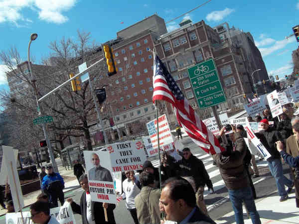 ಮೋದಿ ಬೆಂಬಲಕ್ಕೆ ಎನ್ನಾರೈಗಳು