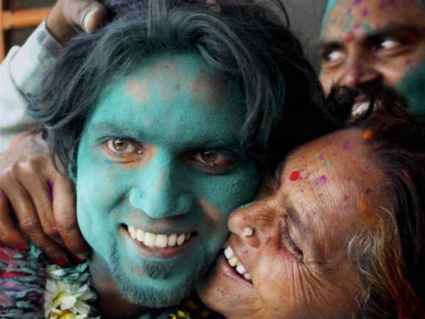 ಹೋಳಿ ಸಂಭ್ರಮದ ಆಚರಣೆ ಚಿತ್ರಗಳು