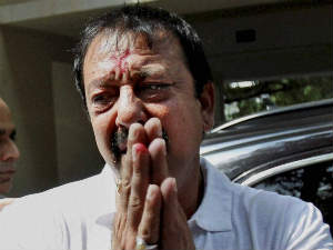 Non bailable warrant against Sanjay Dutt Non bailable warrant against Sanjay Dutt