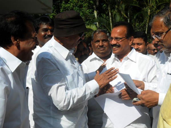 ಚಳವಳಿಗೆ ಧುಮುಕಿದ್ದು