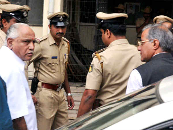 ಸಂತೋಷ್‌ ಹೆಗ್ಡೆ ಮೂಲಕ ವ್ಯವಸ್ಥಿತ ಪಿತೂರಿ