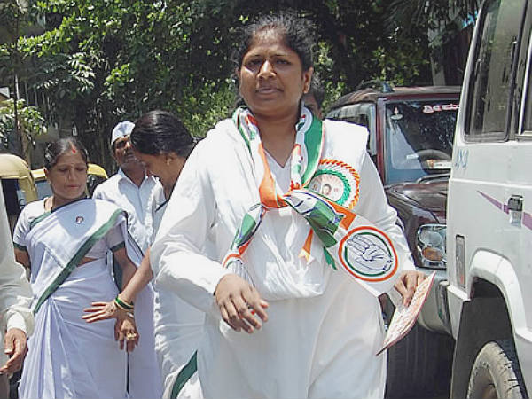 ಕಾಂಗ್ರೆಸ್ ಸಂಭಾವ್ಯ ಅಭ್ಯರ್ಥಿ ತೇಜಸ್ವಿನಿಗೆ 