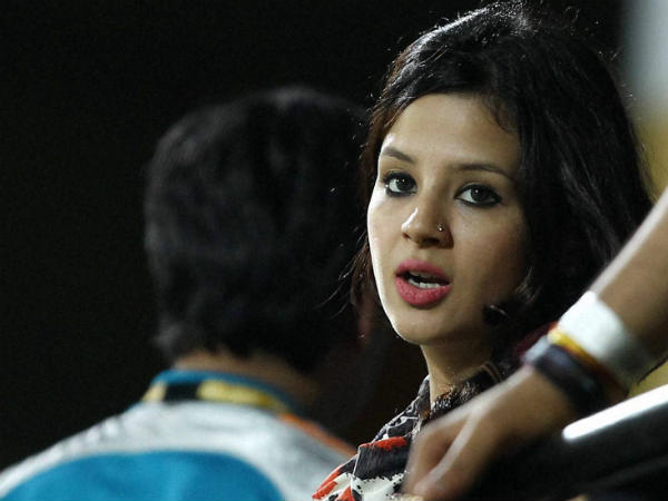 ಚಿತ್ರಗಳಲ್ಲಿ ಕಂಡ ತುಣುಕು ಸುದ್ದಿ