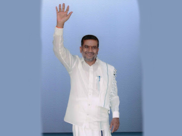 ದೇವೇಗೌಡರ ಬಳಿ ಓಡಾಡಲು ಕಾರಿಲ್ಲ !