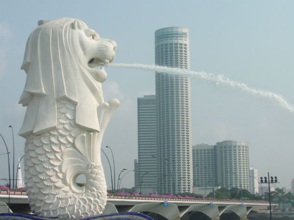 ಸಿಂಗಪುರದಲ್ಲಿ ಮೊದಲ ಓವರ್‌ಸೀನ್ ಬ್ರಾಂಚ್