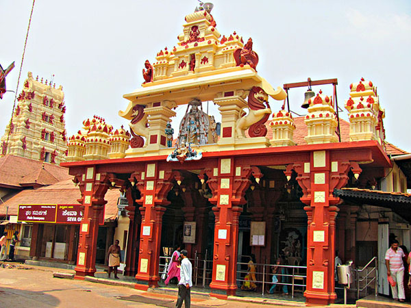 ದೇವಾಲಯಗಳ ಪಟ್ಟಿ 