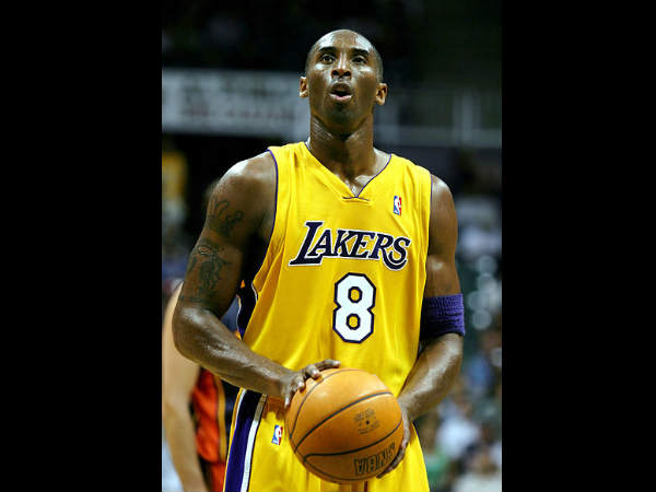 ಕೊಬೆ ಬ್ರಯಾಂಟ್ (ಬಾಸ್ಕೆಟ್ ಬಾಲ್) ಕೊಬೆ ಬ್ರಯಾಂಟ್ (ಬಾಸ್ಕೆಟ್ ಬಾಲ್)