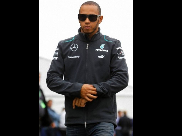 #26 ಲೂಯಿಸ್ ಹ್ಯಾಮಿಲ್ಟನ್ (ಎಫ್ 1) #26 ಲೂಯಿಸ್ ಹ್ಯಾಮಿಲ್ಟನ್ (ಎಫ್ 1)