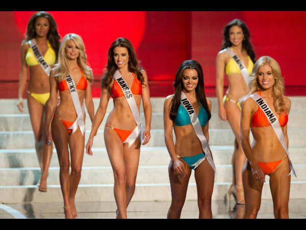 ಅಮೆರಿಕದ ಬಿಕಿನಿ ಬೆಡಗಿಯರು ಅಮೆರಿಕದ ಬಿಕಿನಿ ಬೆಡಗಿಯರು