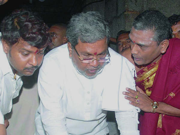 ಪೂಜಾ ವಸ್ತು ಖರೀದಿಗೂ ಎತ್ತಿದ ಕೈ