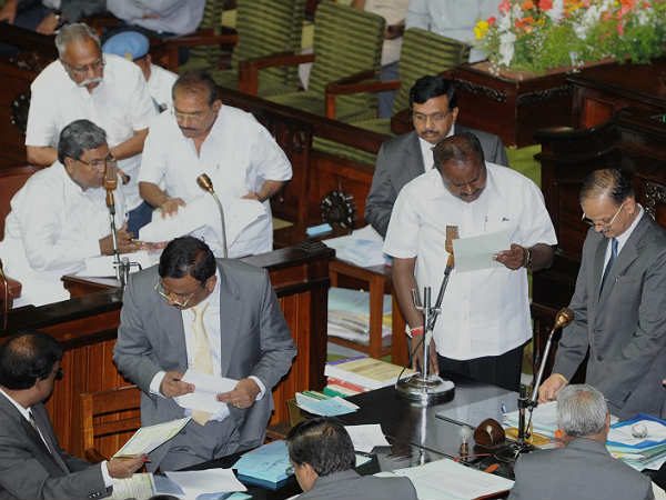 ಸಿದ್ದರಾಮಯ್ಯನಂತೆ ಕೆಲಸ ಮಾಡಿಸಿಕೊಳ್ಳುವುದಿಲ್ಲ 