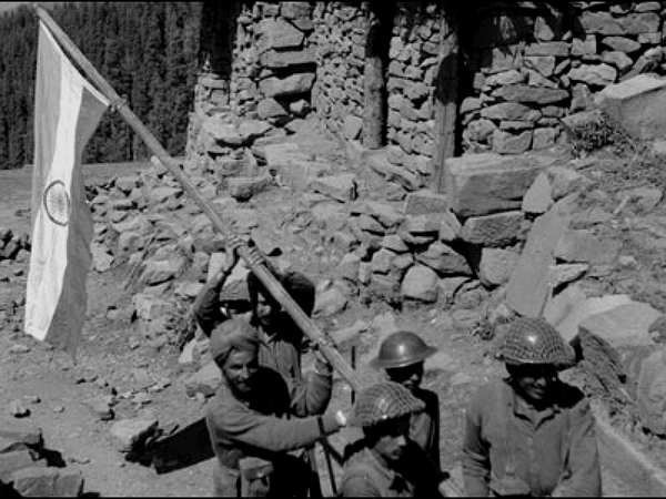 ಪಾಕಿಸ್ತಾನ ವಿರುದ್ಧದ ಯುದ್ಧದ ಹಿನ್ನೆಲೆಯಲ್ಲಿ