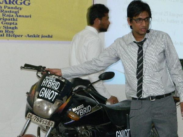 ಸೆಮಿನಾರ್ ನಲ್ಲಿ ಪ್ರಾತ್ಯಕ್ಷಿಕೆ