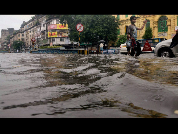 ಕೋಲ್ಕತ್ತಾದಲ್ಲಿ ಭಾರಿ ಮಳೆ