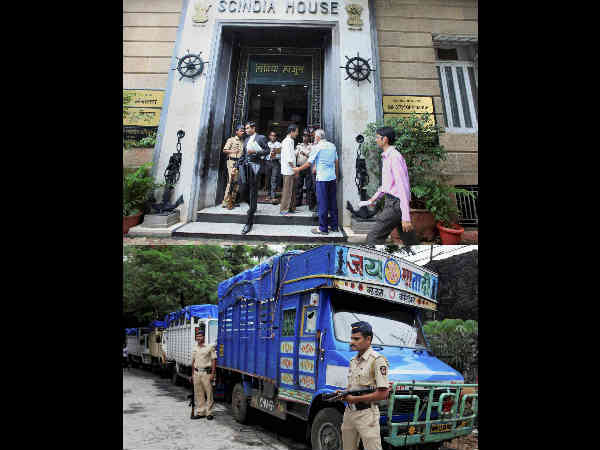 ಲಾರಿ ತುಂಬ ದುಡ್ಡು