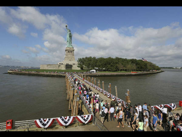 ಸ್ವಾತಂತ್ರ್ಯಪ್ರತಿಮೆ ಮುಕ್ತ