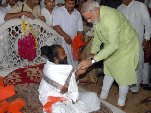 ಮಹಾಂತ ದಿಲೀಪ್ ದಾಸ್ ಮಹಾರಾಜರ ಆಶೀರ್ವಾದ 