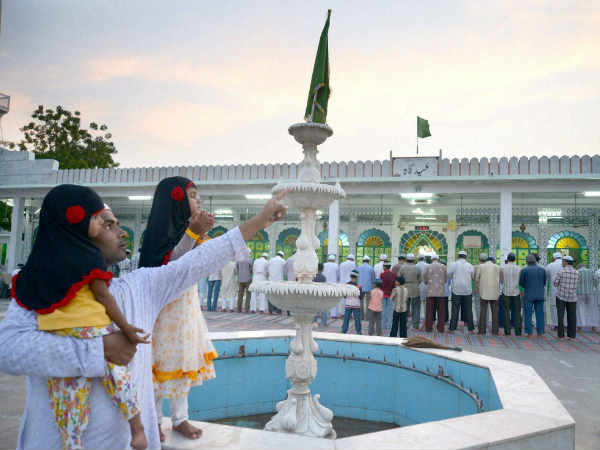 ರಂಜಾನ್ ಮುಬಾರಕ್