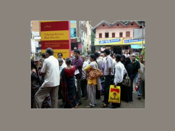 ಜನರ ಕಷ್ಟ ಅಧಿಕಾರಿಗಳ ಕಿವಿ/ಕಣ್ಣಿಗೆ ಬಿದ್ದಿಲ್ಲ: