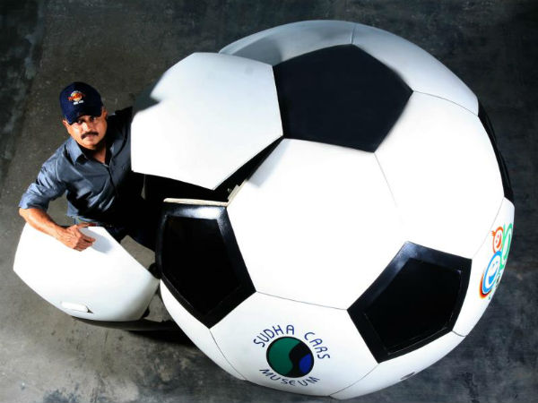 ಹೈದರಾಬಾದಿನ ಸುಧಾಕರ್ ಯಾದವ್ ಫುಟ್ ಬಾಲ್ ಕಾರು