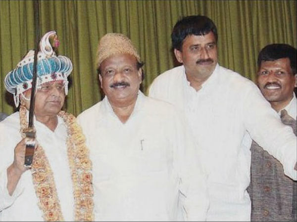 ಯೋಗೀಶ್ವರ್ ಮಧ್ಯಸ್ಥಿಕೆ: 