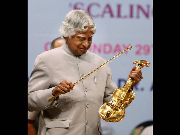 ಕಲಾಂ ಕೈಲಿ ಪಿಟೀಲು