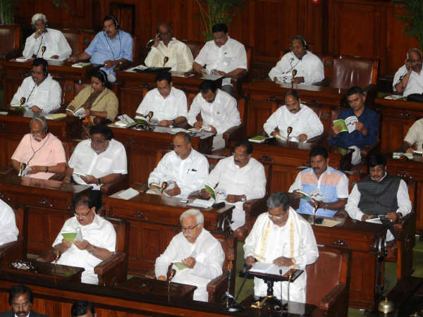 ವಿಧೇಯಕಗಳ ಅಂಗೀಕಾರ