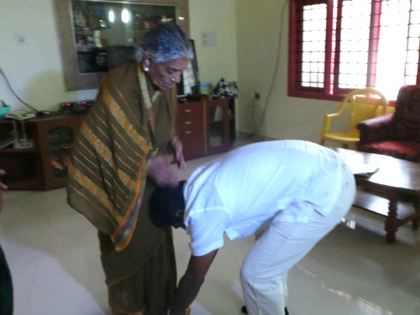 ಡಿಕೆ ಸುರೇಶ್ ಅಖಾಡಕ್ಕೆ: ಅಜ್ಜಿಯ ಆಶೀರ್ವಾದ