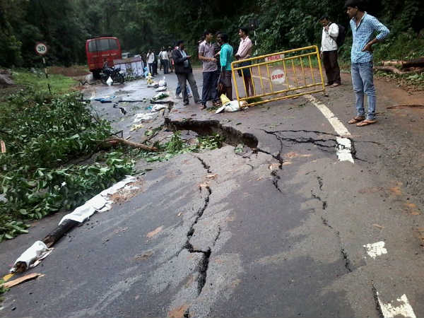 ಕಳೆದ ವರ್ಷ ನಿರ್ಮಿಸಿದ ರಸ್ತೆ 