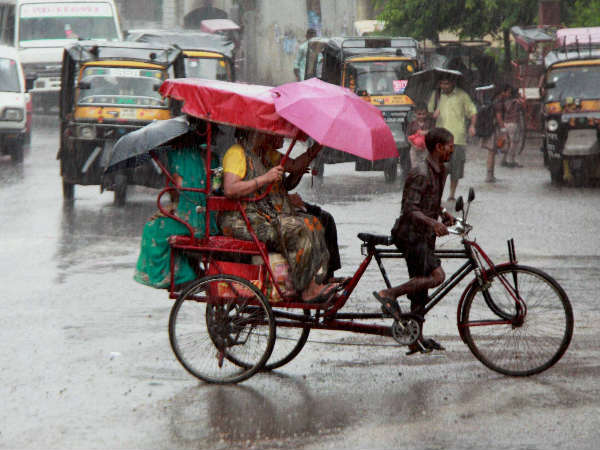 ಗುರ್ ಗಾಂವ್ ನಲ್ಲಿ ಮಳೆ