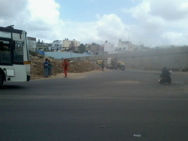 ಆದಷ್ಟು ಬೇಗನೆ ಸಿಗ್ನಲ್ ಅಳವಡಿಸಲಿ